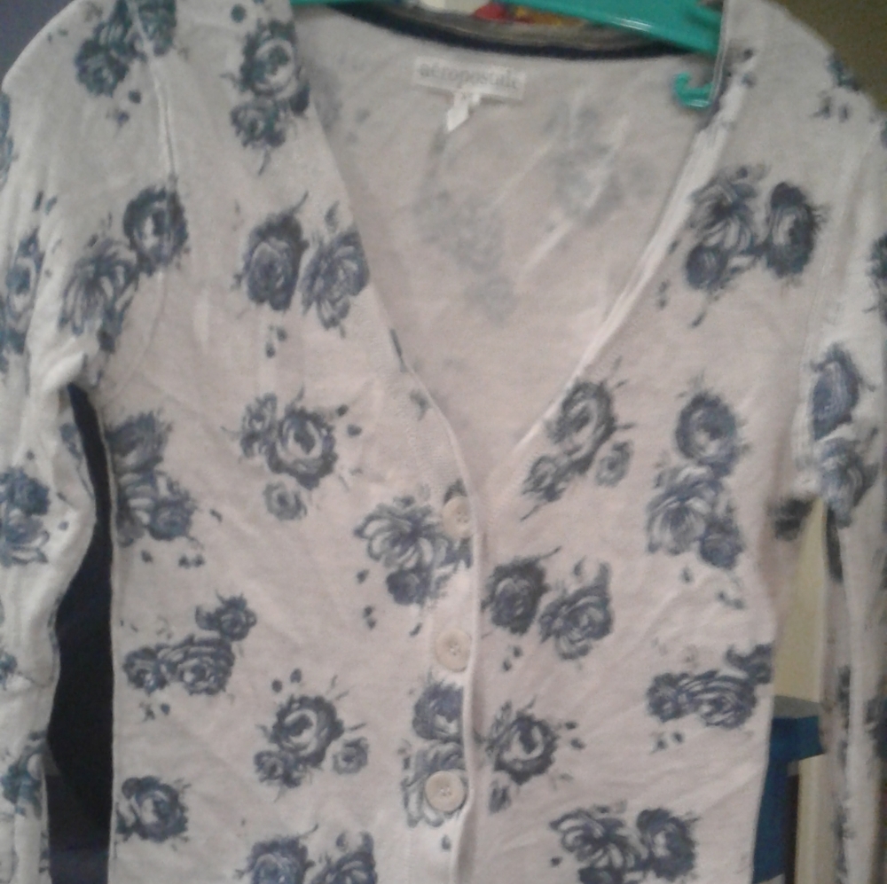 American eagle sweater small